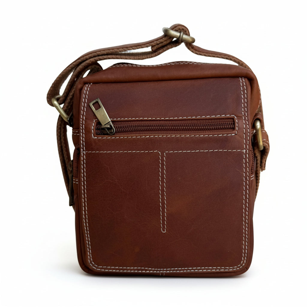 Hunter Oil Plup Leather Sling Bag
